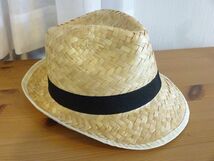 ￥ メンズ・レディース ￥ 麦わら帽子　綺麗な麦色　中折れハット　サイズ５９cm　キャップ　帽子　ソフト帽_画像7