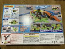 ● 新品未使用 プラレール トミカと遊ぼう 踏切＆貨物列車セット トミカ TOMICA セット_画像3