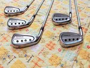 レア! アクシスゴルフ AXIS GOLF Z1 TOUR SPEC AXIS GOLF Z1 TOUR SPEC 6I～PW　5本セット モーダス３ 105