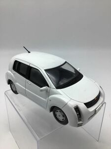 TOYOTA/トヨタ WiLL CYPHA/ウィルサイファ 1/24スケール 店頭用カラーサンプル ホワイト ミニカー 模型 非売品