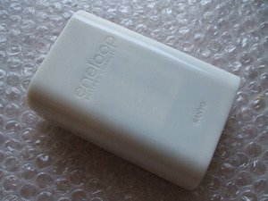 SANYO eneloop 単3・単4形 充電器 NC-TG1 ①