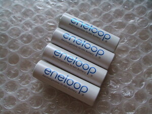 SANYO eneloop 単3形 HR-3UTGAとB 充電池 4本セット 007