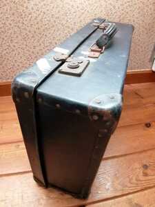  Vintage trunk Showa era the first period travel bag Showa Retro antique trunk boat . airplane traveling abroad Z80p3