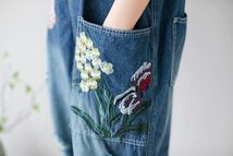 レディース　デニムパンツ デニムオーバーオール メートル柔らかい肌触りいい　素敵刺繍花柄_画像8