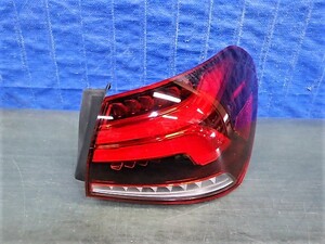 S293　Aクラス　セダン　V177　右テール　LED　A177 906 72 00　メルセデスベンツ　美品