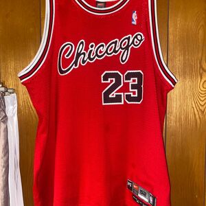 23番　マイケルジョーダンユニフォーム NIKE シカゴ・ブルズ ゲームシャツ NBA本物　90s