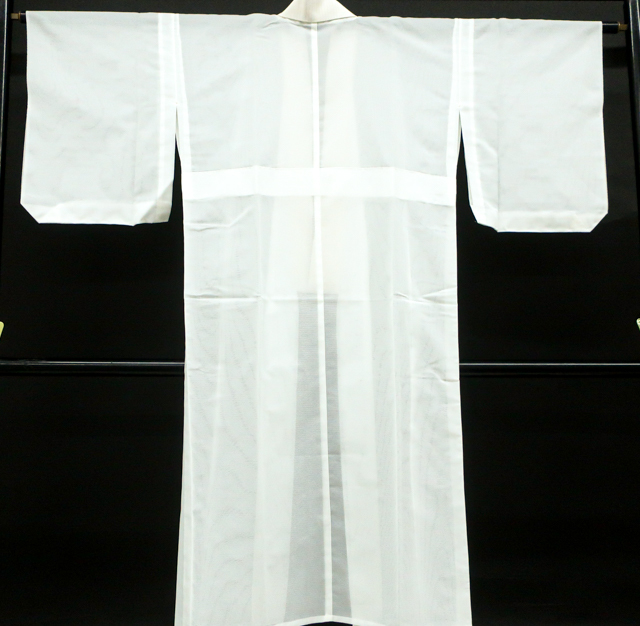 京都一輝堂》【2000円~】【着物】 長襦袢雪輪文様仕付け付身丈約131.5