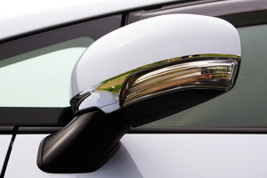  Prius ZVW30 door mirror ( turn signal ) plating seal free shipping DUCKBILL