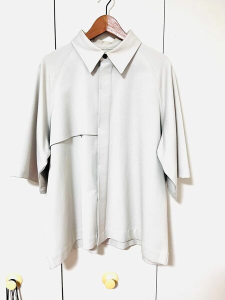 【EMMA CLOTHES】TRストレッチ ビッグシルエット ラグランスリーブ ヨークトレンチシャツ/バックロングベンツ(1...