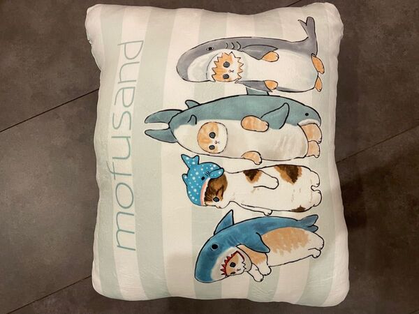 mofusandスクエアクッションサメにゃんがいっぱい