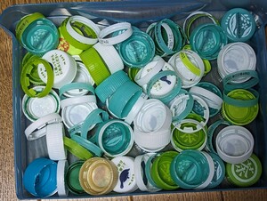 ペットボトルキャップ 蓋 プラスチック 工作道具 緑 白