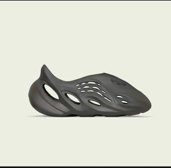 adidas YEEZY Foam Runner "Carbon