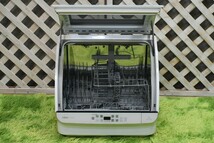 PL3FK57b アクア AQUA 食器洗い乾燥機 ADW-GM3 2021年製 100V 食器容量約30点 ガラストップ 強力すみずみ洗浄 食洗機 キッチン家電 _画像2