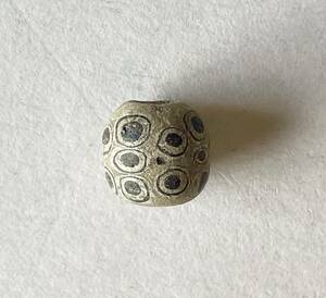 Glass Eye bead Western Asia Phoenicia c.6th-4th century B.C. D.1.0cm F