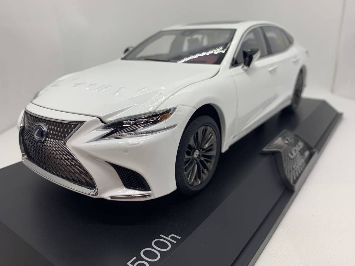 LEXUS特注の値段と価格推移は？｜4件の売買データからLEXUS特注の価値