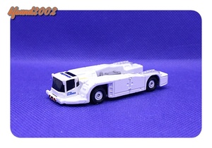 KOMATSU　TOWING TRACTOR　トーバーレストラクター　旅客機　牽引車　TOMY TOMICA　トミカ製　ミニカー