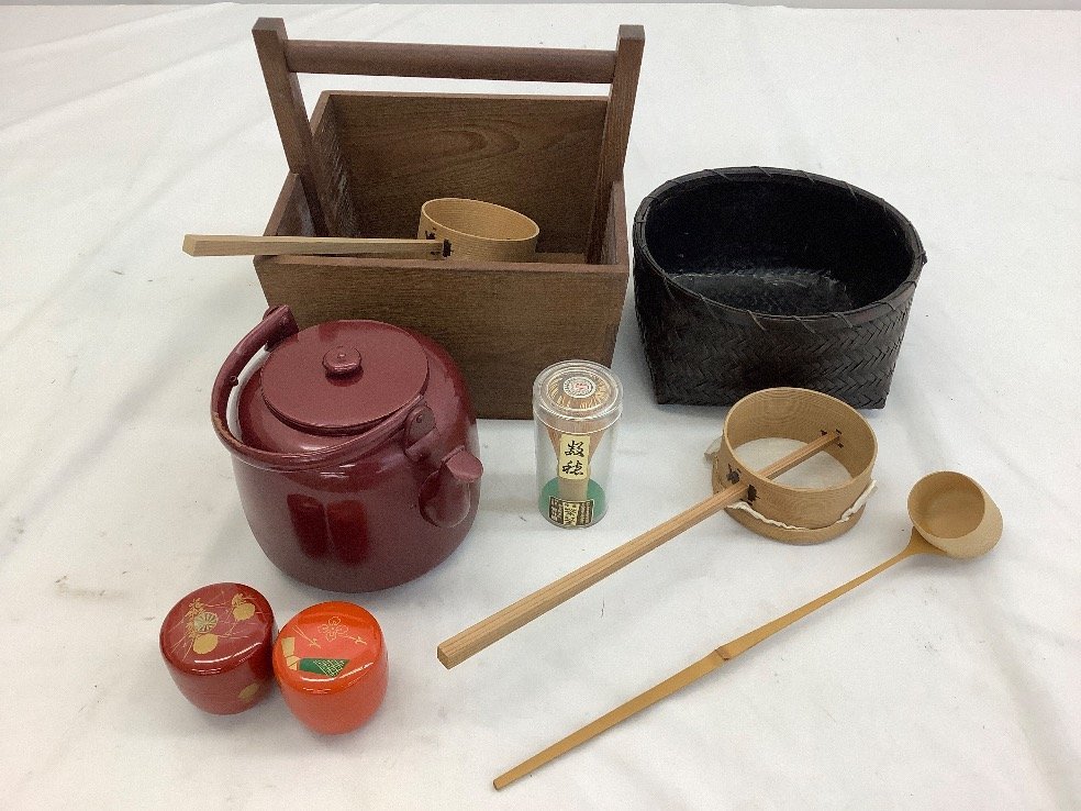 茶道具まとめ/炭入れ/水漉/柄杓/棗/口蓋付きやかん/茶筅/漆器/蒔絵9