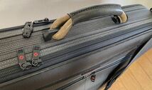 【used・訳あり】samsonite スーツケース サムソナイト ビジネスバッグ 旅行 機内持込可能 2way 鍵付_画像6