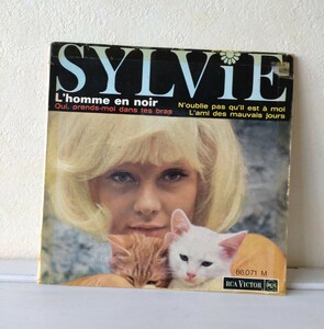 SYLVIE VARTAN シルビィ・バルタン / L'homme en noir / オープリティウーマン 7インチ RCA VICTOR フレンチポップ