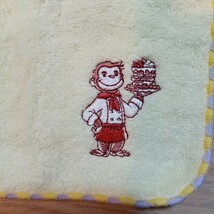 値下【おさるのジョージ】Curious George KItchen*刺繍入り今治ハンドタオル めしあがれ！_画像2