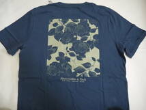 【新品・未使用・タグ付】Abercrombie&Fitch　アバクロ　半袖Tシャツ　本物正規品　サイズM　NAVYBLUE　バラプリント_画像1