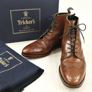 参考価格￥69,300- 箱付き 美品 英国製 Tricker's トリッカーズ M7655 本革レザー メダリオン ウイングチップ ブーツ ビブラムソール 7 1/2