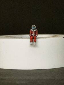 Art hand Auction Figurine de pilote Zeon pré-peinte MG 1/100, combinaison normale (Char Aznable, Johnny monté), personnage, Gundam, Produit fini