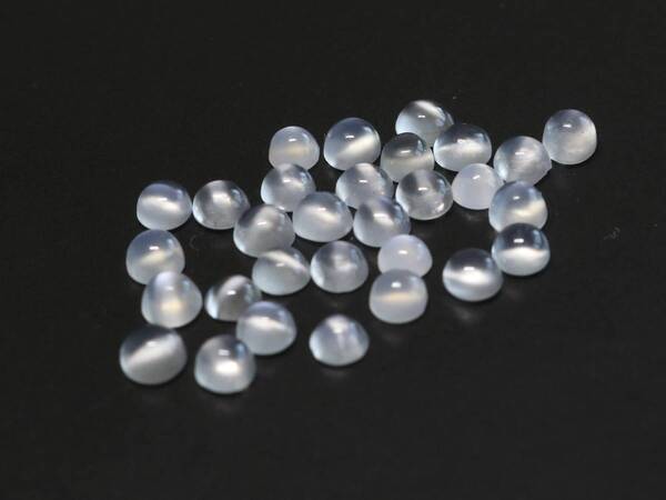 ムーンストーンキャッツアイ3mmラウンドカボション 30個 3.82ct
