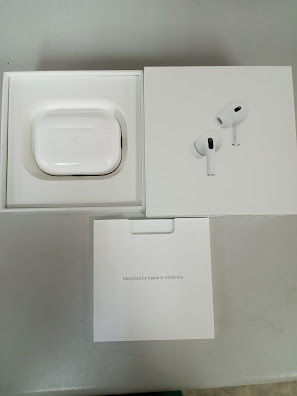 ①【展示品】極美品apple AirPods Ｐro 2nd generation アップルエア 