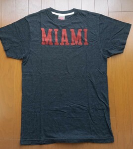 MADE IN THE USA　Tシャツ　MIAMI マイアミ　古着　即発送　Mサイズ