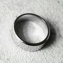 指輪 サージカルステンレス 8mm幅 平打ち 鏡面仕上 光沢 シャイニー リング 316L メンズ レディース 結婚指輪 安い シンプル 【22号】_画像3