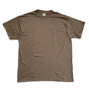 米軍実物デッドストック無地 Tシャツ XL ブラウン 茶色 速乾MOISTURE WICKINGアメリカ軍USA製ミリタリー軍物DSCP新品ポリエステル未使用