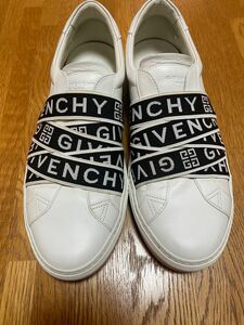 GIVENCHY アーバンストリートベルトロゴレザーローカットスニーカー