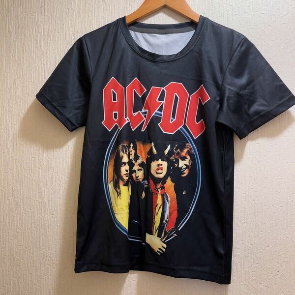 新品★ブラック★AC/DC★エーシーディーシー★Tシャツ★ユニセックス★M