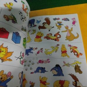 洋書 Disney Winnie the Pooh Sticker Book Treasury ディズニー くまのプーさんシールブックの画像4