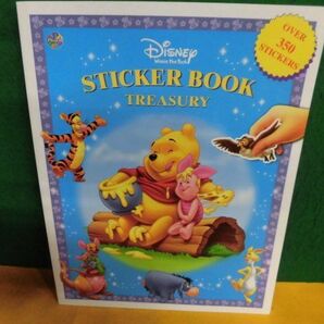 洋書 Disney Winnie the Pooh Sticker Book Treasury ディズニー くまのプーさんシールブックの画像1