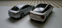 トヨタ カラーサンプル ミニカー MIRAI パール MARK X 銀_画像4