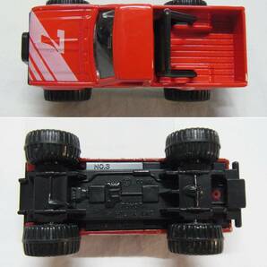 【61】赤箱 トミカ☆トヨタ ハイラックス ビッグフット 2台☆ミニカー トミー TOMY TOMICA HILUX BIGFOOT 4WD レトロ ビンテージ 60の画像6