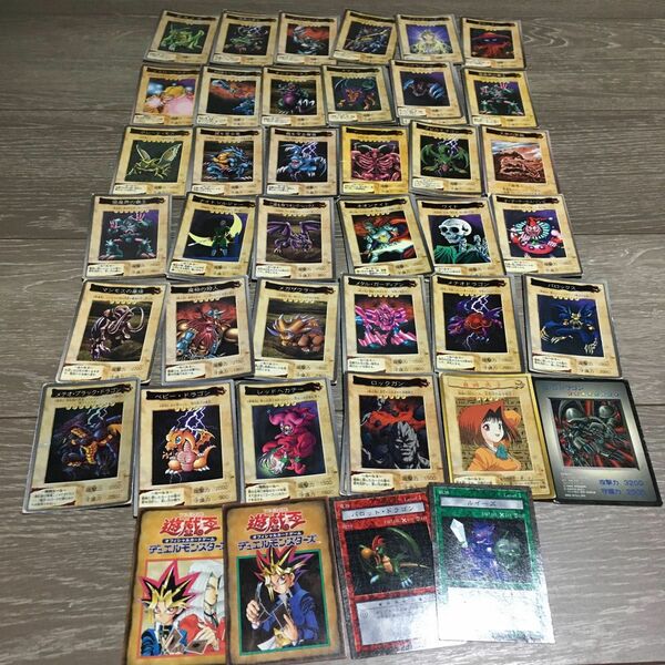遊戯王カードゲーム旧裏面など大量48枚セット