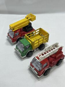 昭和レトロ 当時物 TONKA トンカ ミニカー消防車・ トラック 3点セットです。 日本製