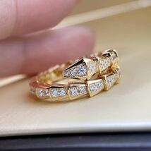 【送料無料】ペアリング 最高級 SONA 芸能人 ダイヤモンド スネーク リング ゴールド 至高 金 ダイヤモンドリング 結婚指輪 婚約指輪 へび_画像3