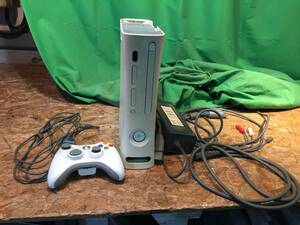 w230811-024A5 Microsoft XBOX360 本体 ACアダプター、コントローラー、ケーブルセット 通電起動のみ確認済 トレイ開かず 訳あり