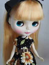 Doll Dressing*ハンドメイド ネオブライス サイズお洋服セット人形/アウトフィット衣装/ひまわり柄ワンピース/花柄/ドレス/ドール服/ベルト_画像4