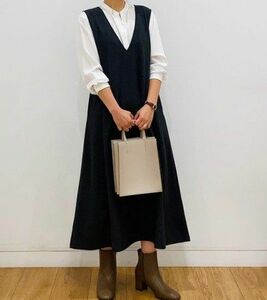 ☆美品☆ UNIQLO ユニクロ レーヨンリラックスブラウス 白シャツ 白ブラウス 