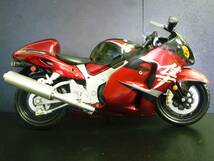 1/12 スズキ GSX-R1300R ハヤブサ SUZUKI GSX R1300R 隼 HAYABUSA　GSX1300R レッド／ブラック　2005 鈴木自工 　ニューレイ NewRay_画像2