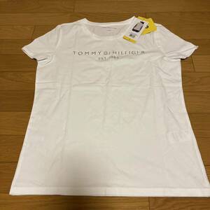 TOMMY トミーヒルフィガー TシャツレディースSサイズ ホワイト　コストコ