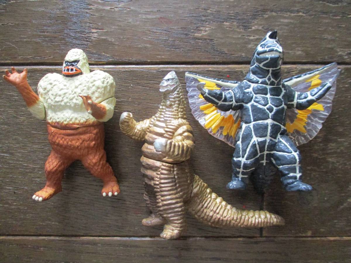 ヤフオク! -「怪獣 ドラコ」の落札相場・落札価格