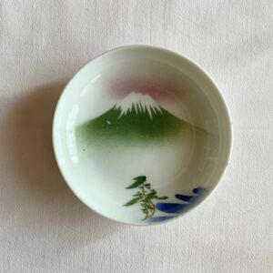 大正 印判 小皿 富士山 Taisho imban porcelain small dish, Mount Fuji