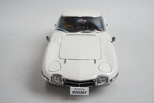 AUTOart オートアート 1/18 Toyota トヨタ 2000GT ワイヤースポーク