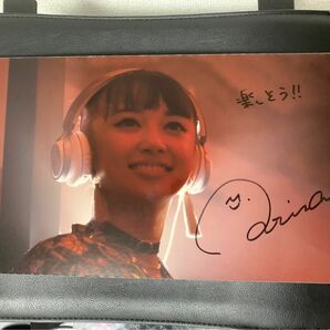 【SALE 1点物】DJ 小宮有紗 直筆サイン メッセージ入り場面写真パネル ラブライブ サンシャイン